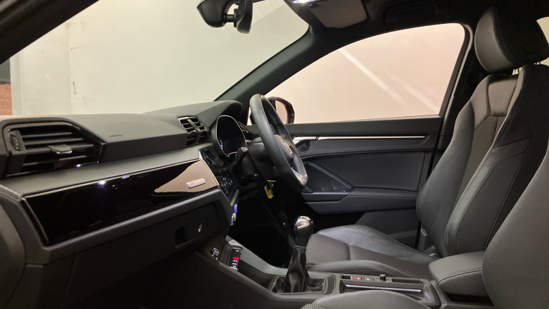 Audi Q3 35 TFSI Black Edition 5dr Petrol Estate